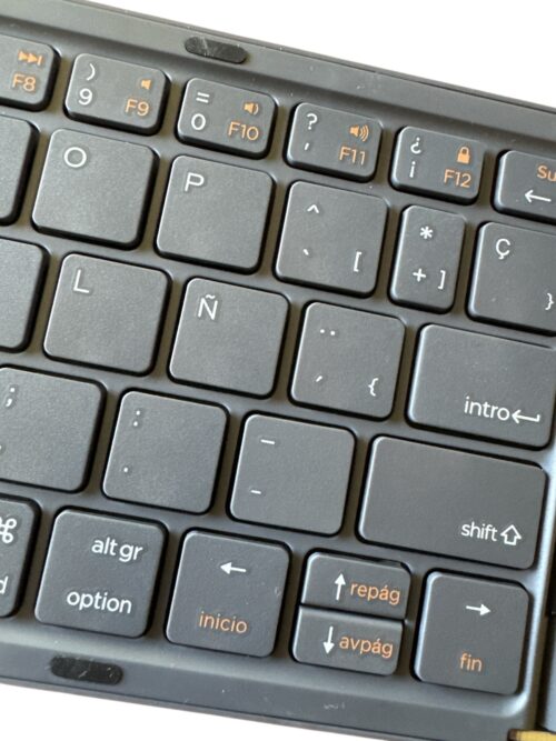 Teclado Bluetooth con scroll incorporado recargable y plegable con letra Ñ - Imagen 6